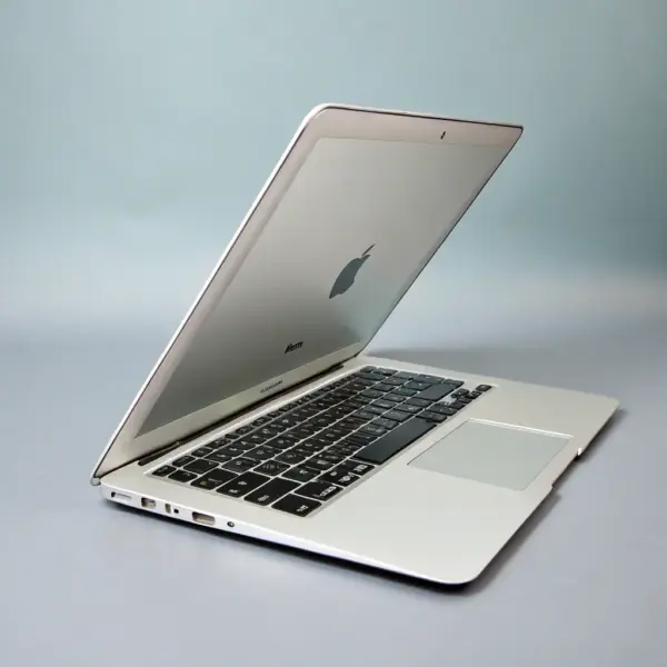 Apple MacBook Air M1